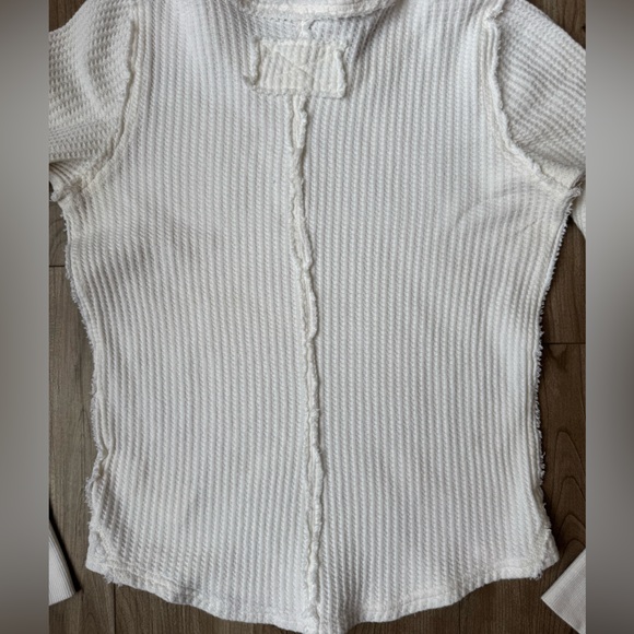 Free People We The Free
White Roll With It Long Sleeve Thermal Shirt Size M - Picture 9 of 12